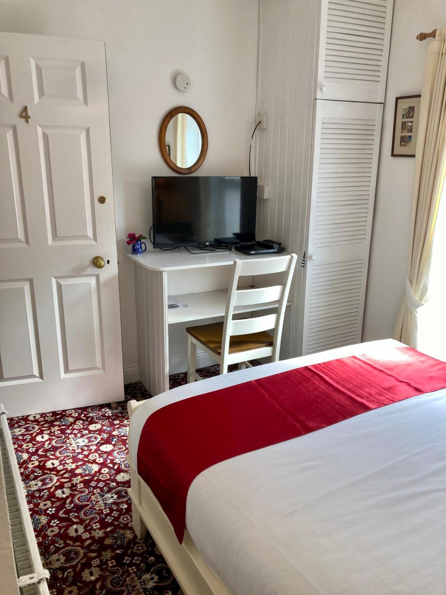 The Gallery B&B, The Glen, Kinsale ,County Cork Экстерьер фото