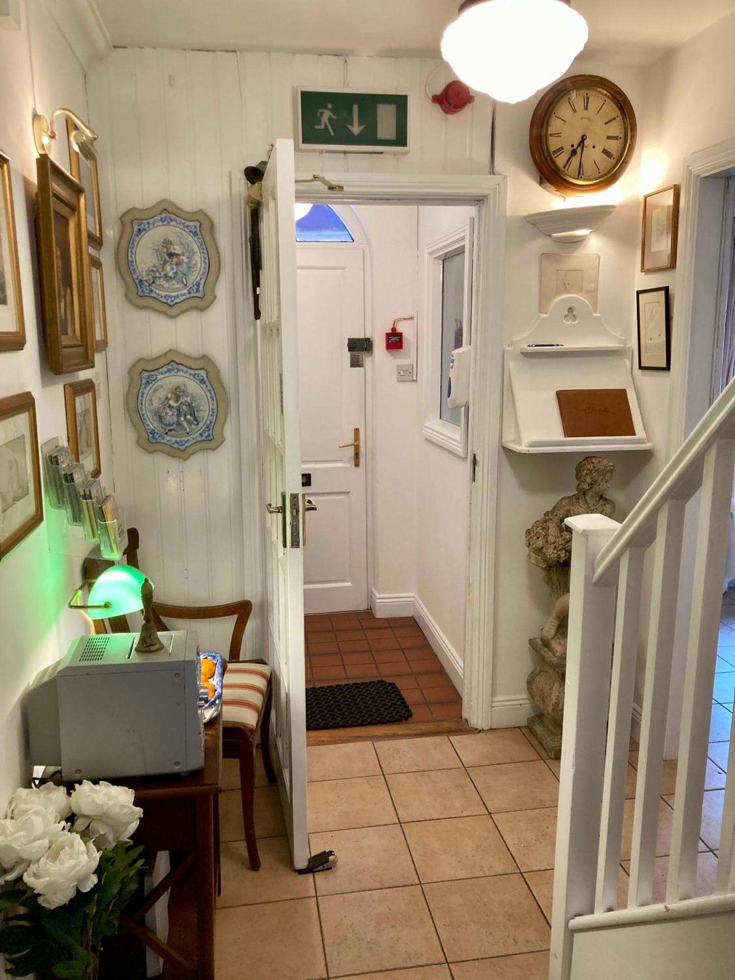 The Gallery B&B, The Glen, Kinsale ,County Cork Экстерьер фото