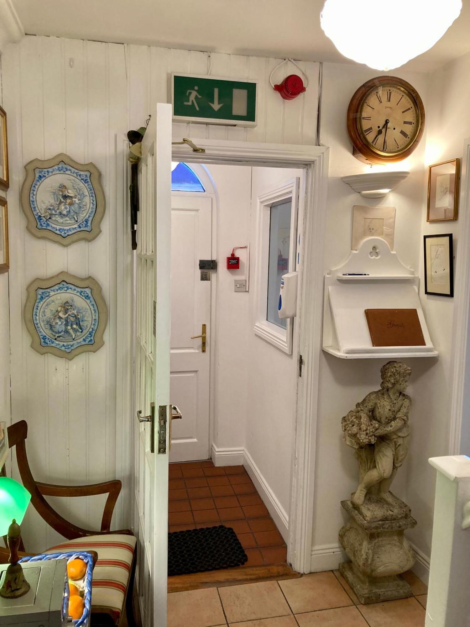 The Gallery B&B, The Glen, Kinsale ,County Cork Экстерьер фото