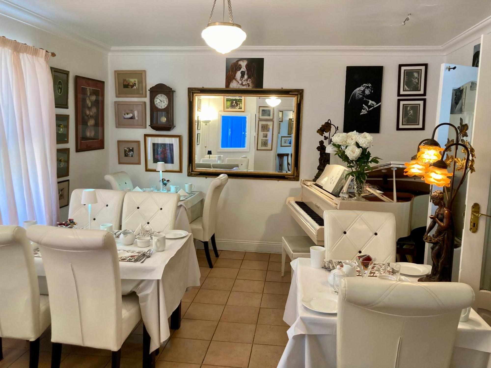 The Gallery B&B, The Glen, Kinsale ,County Cork Экстерьер фото