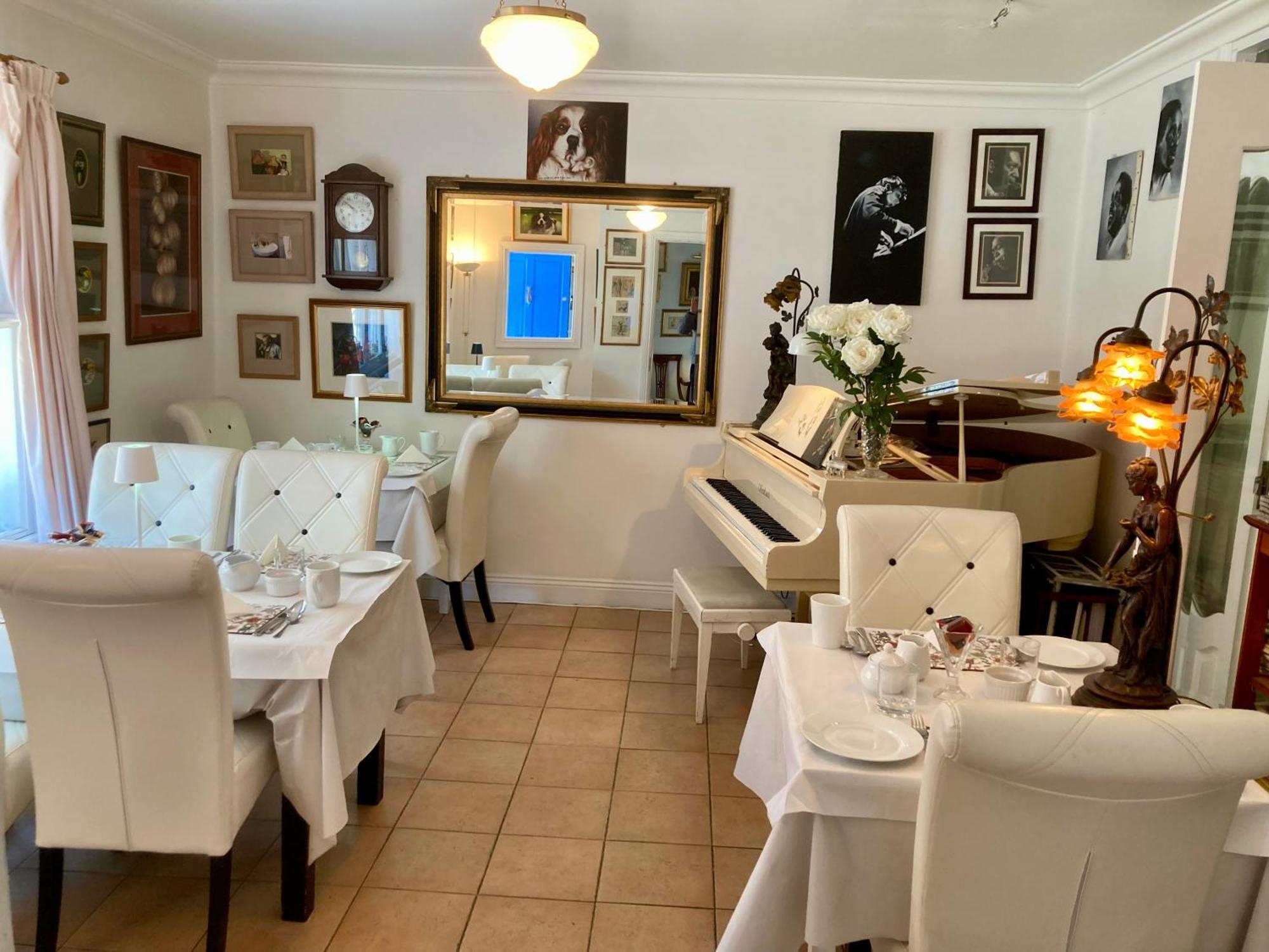 The Gallery B&B, The Glen, Kinsale ,County Cork Экстерьер фото
